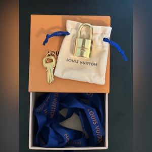 Louis Vuitton Auth Locks